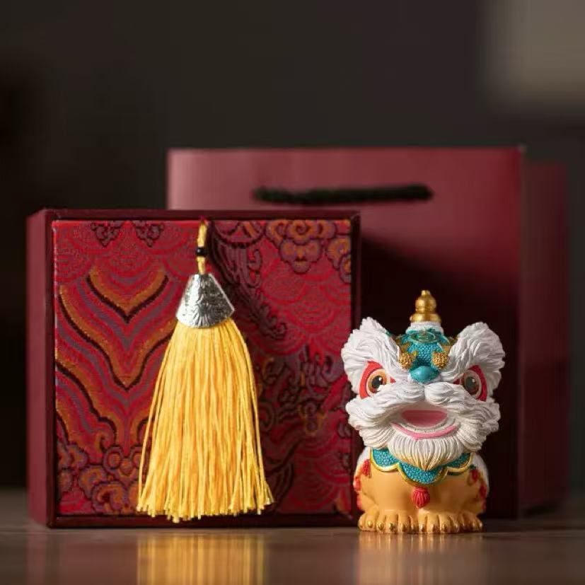 Chinese Lucky Lion Display Figurine - 8cm Auspicious Ornament (Red & Blue Options)